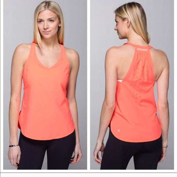 Lululemon Lot of 3 In A Flash Singlet - Picture 3 of 3